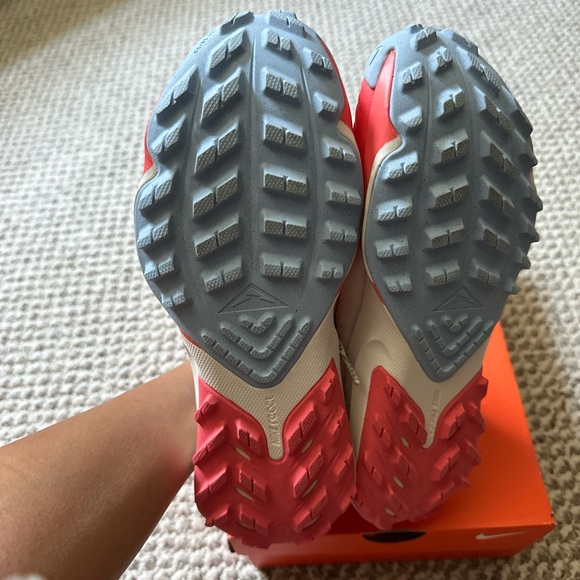 Women’s Nike Air Max Bella TR 4 - Picture 5 of 6